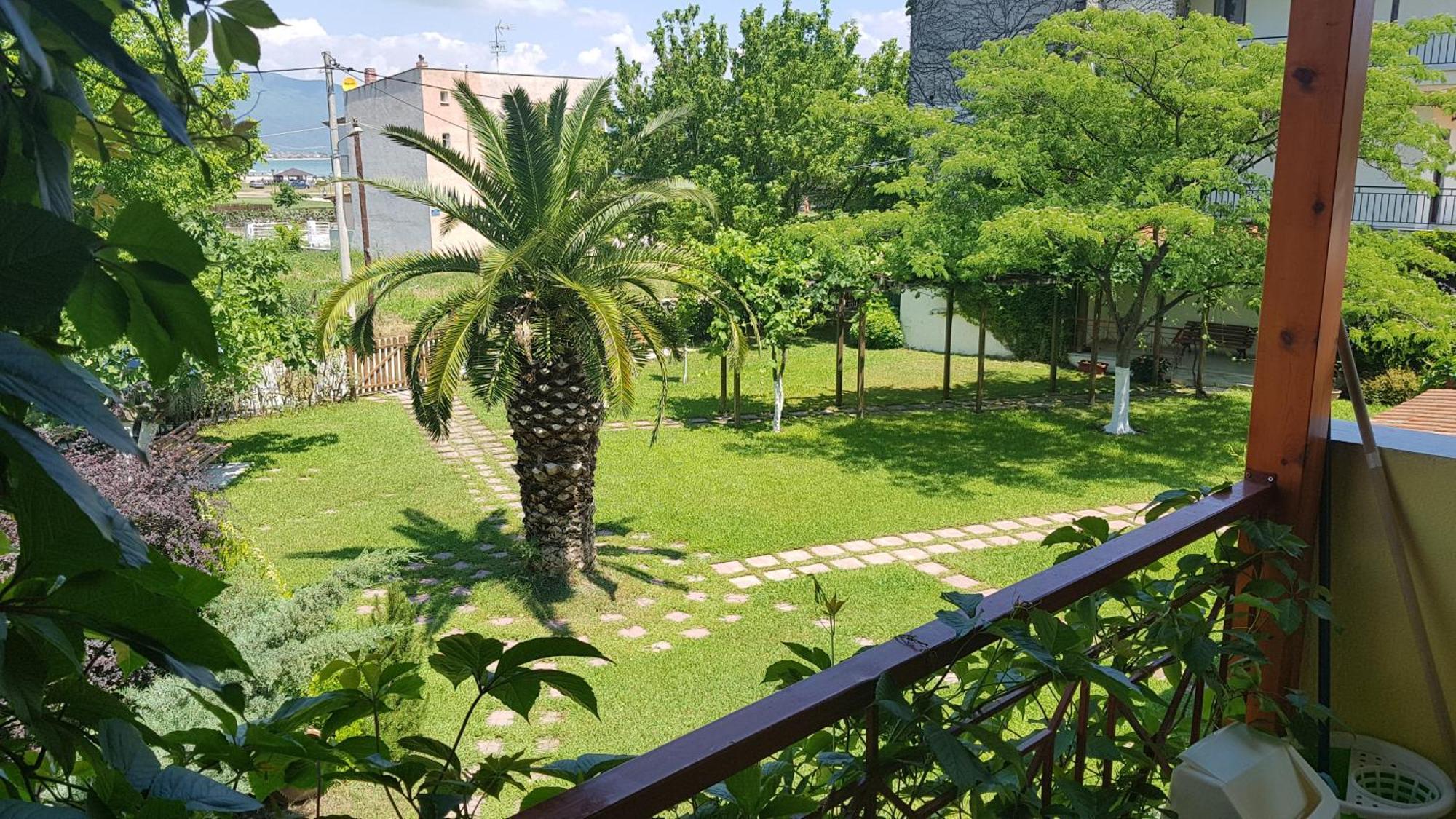 Lotos Apartment