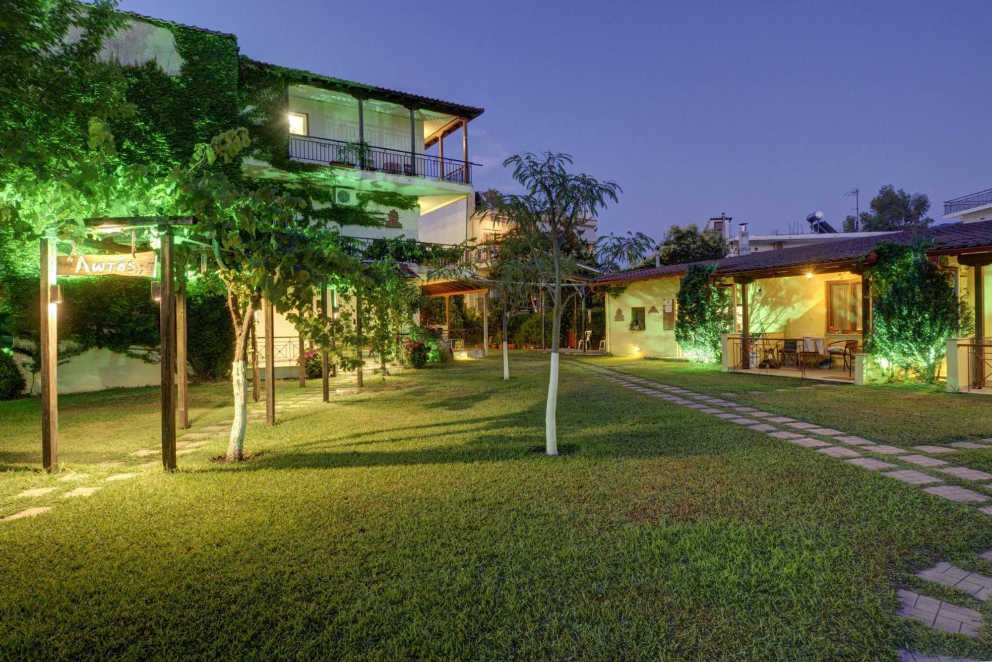 Apartment Lotos *